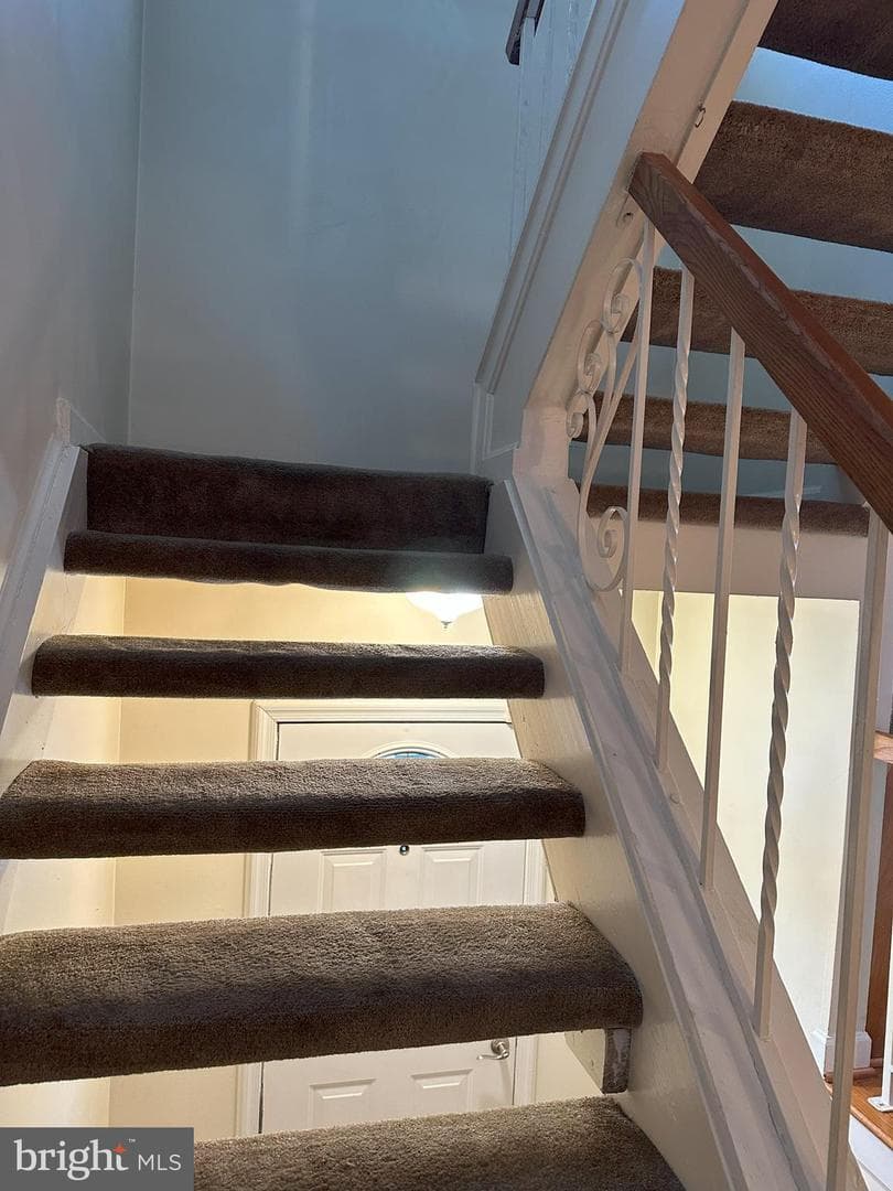 1727 Forest Park Drive photo 16