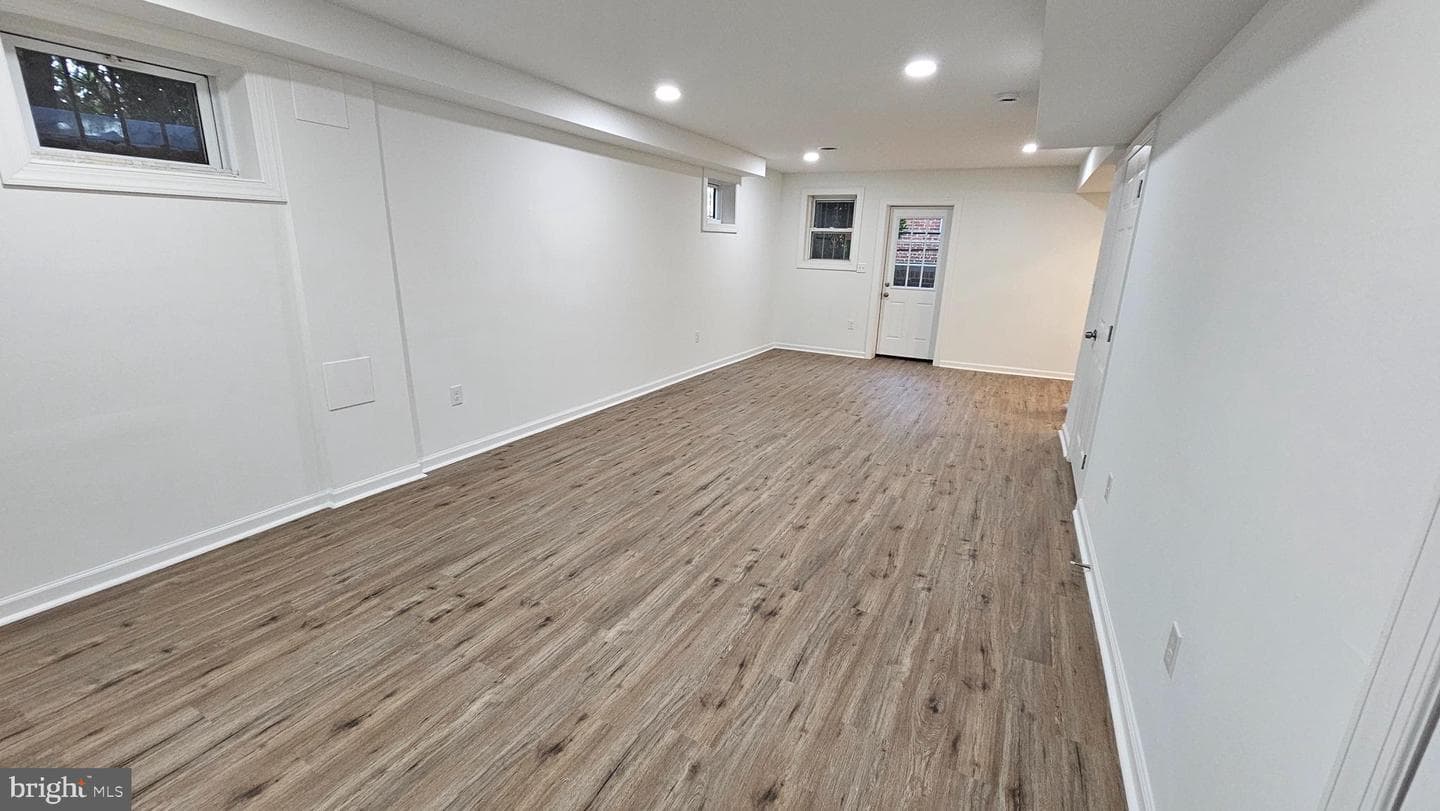 2115 Van Buren Street photo 10