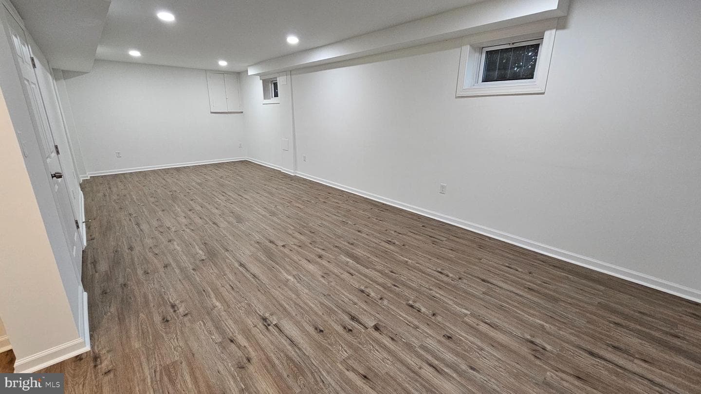 2115 Van Buren Street photo 11