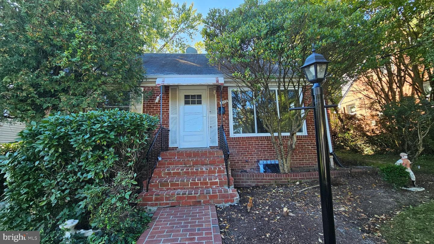 2115 Van Buren Street photo 14