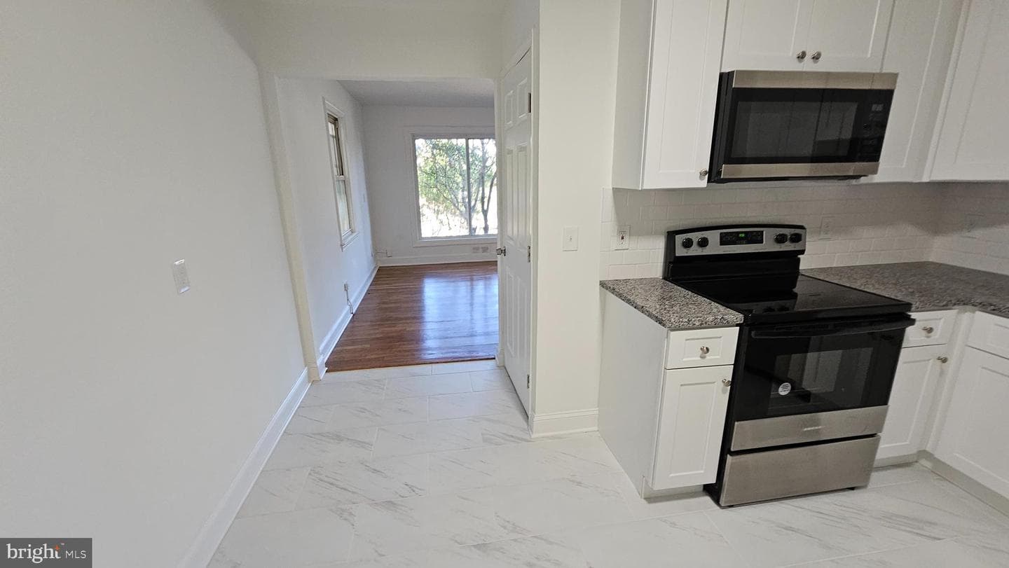 2115 Van Buren Street photo 3