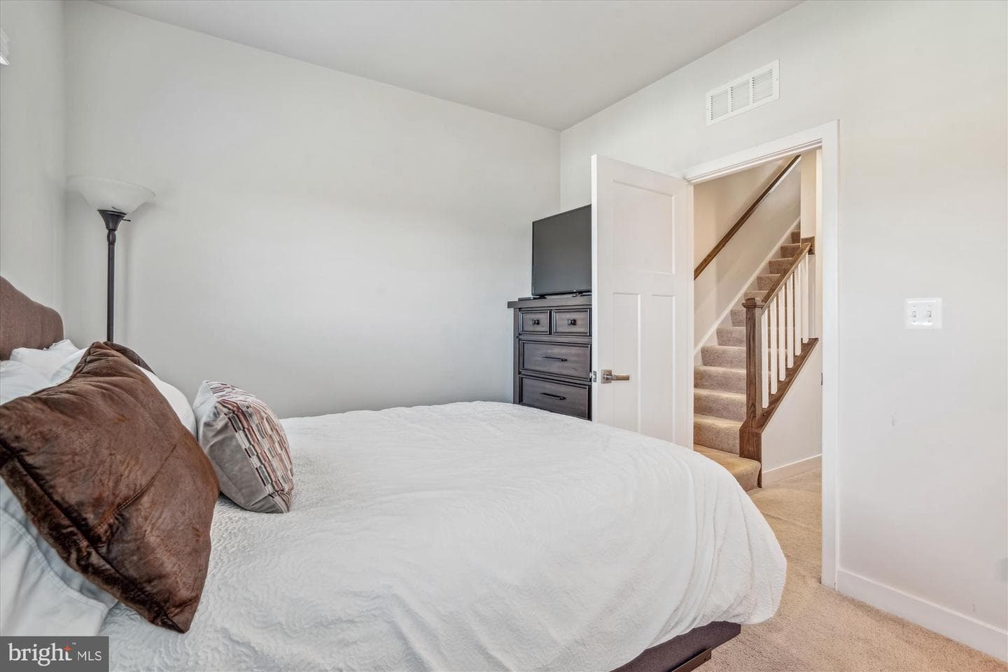 8312 Miner Street photo 24