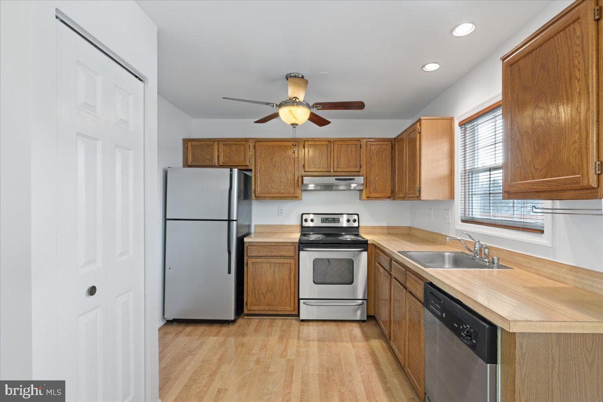 5733 S Hil Mar Circle photo 7
