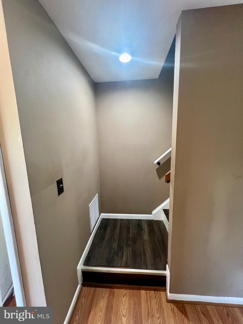 398 Harry S Truman Drive photo 6