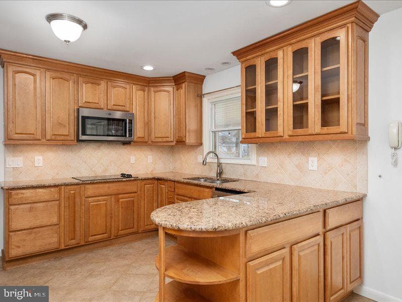 12225 Hollybank Drive photo 14
