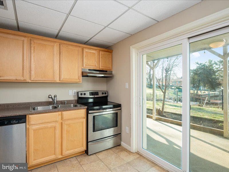12225 Hollybank Drive photo 33