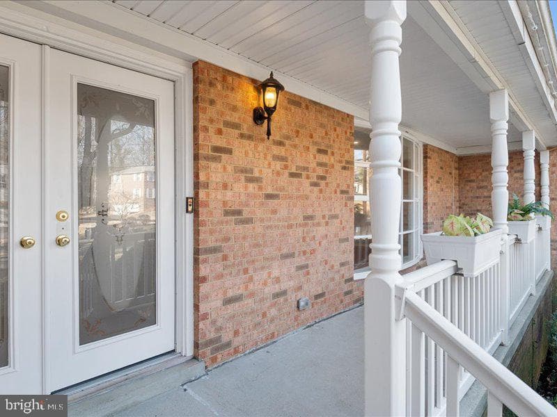 12225 Hollybank Drive photo 6