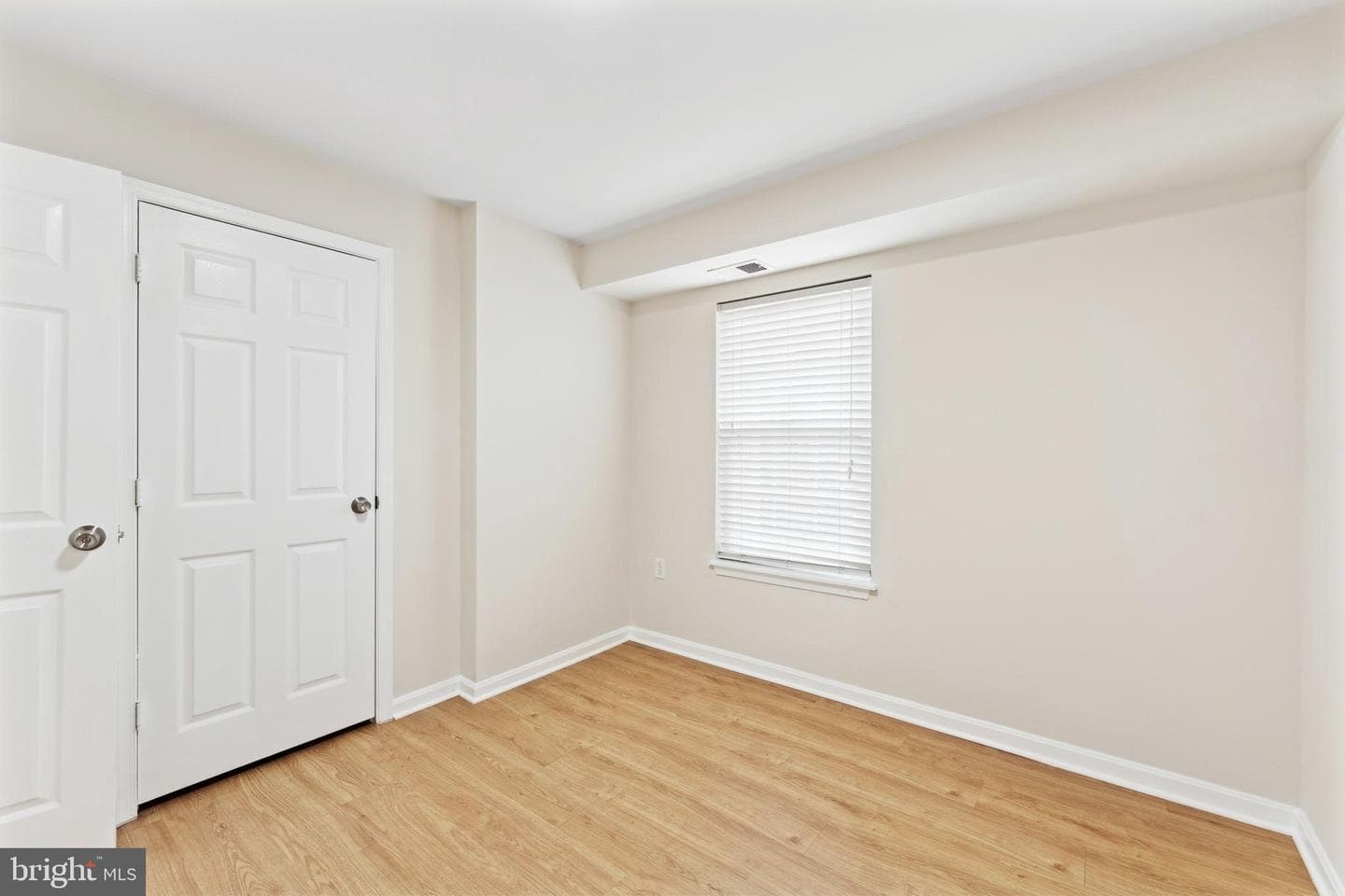 9804 Lake Pointe Court #104 photo 8