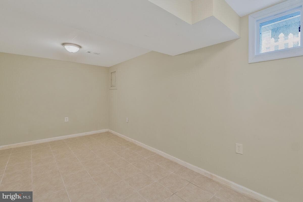 5102 60th Avenue photo 24