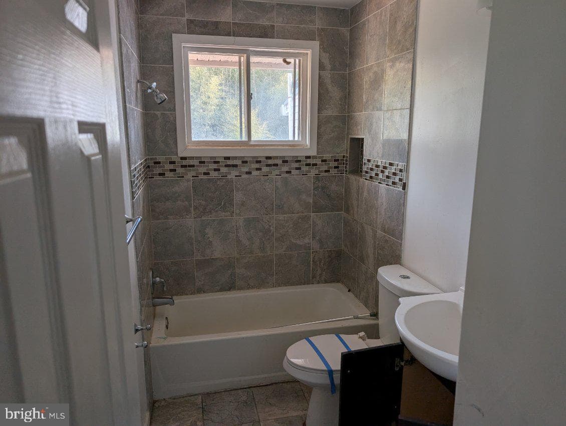 12411 Thompson Road photo 4