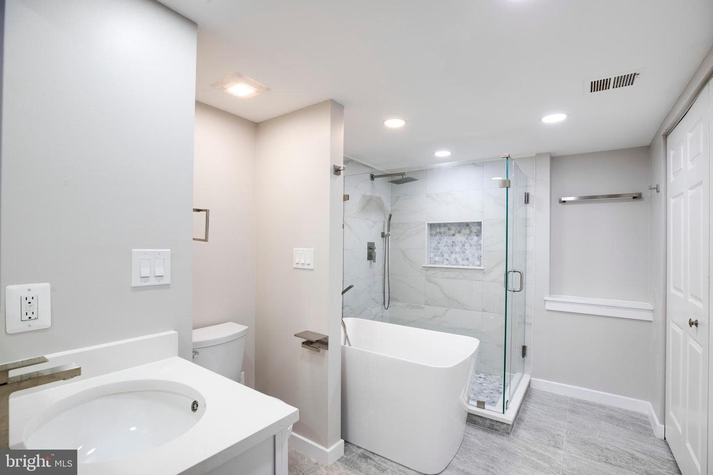 11905 Basswood Drive photo 35