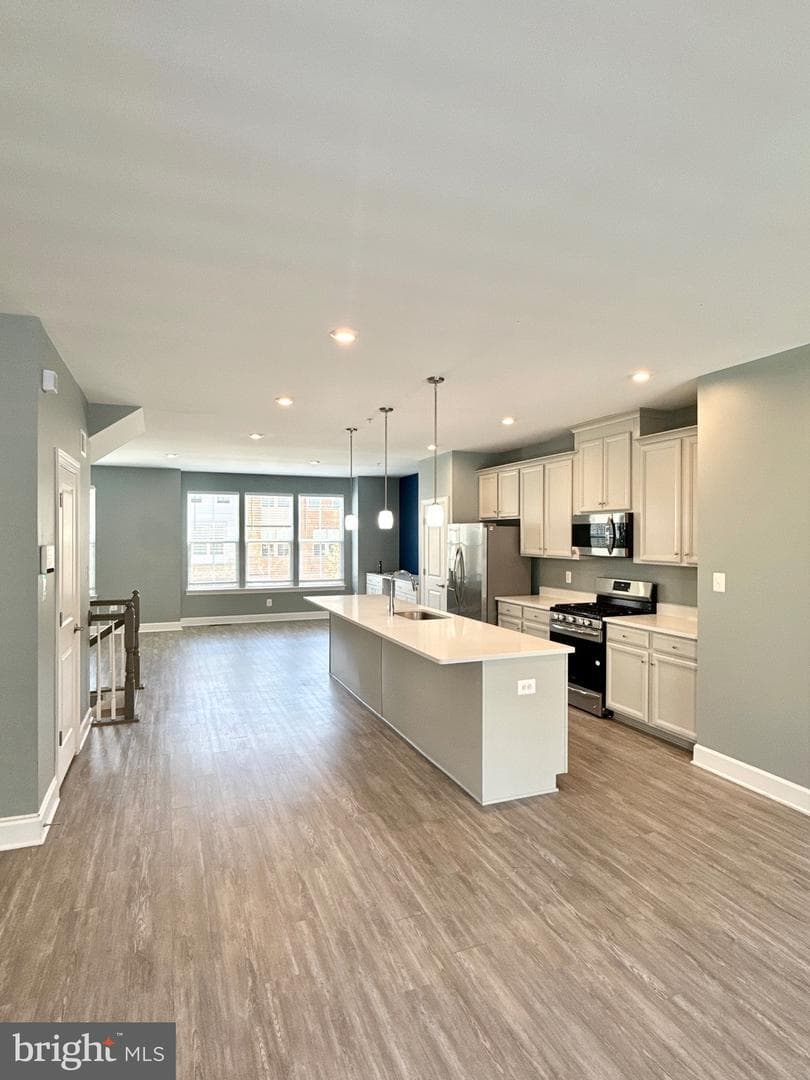 9508 Capital Lane photo 8
