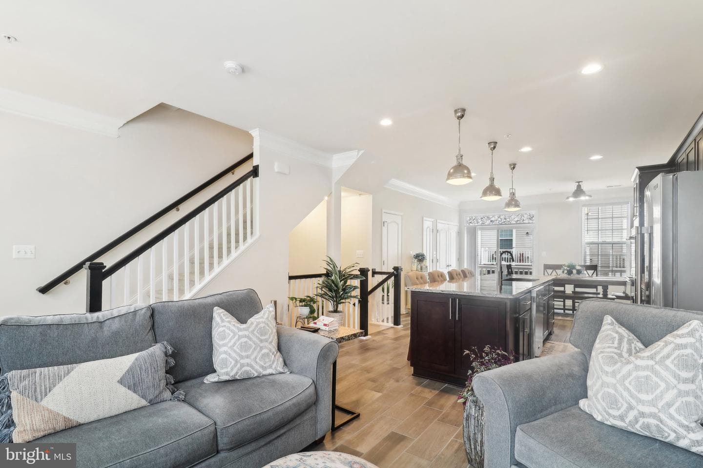 5329 Greenwich Circle photo 12