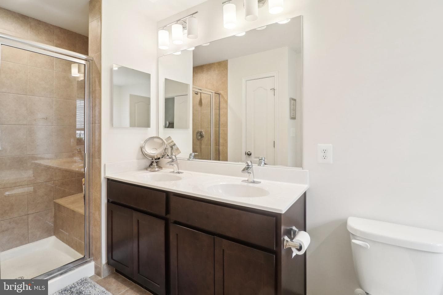 5329 Greenwich Circle photo 32