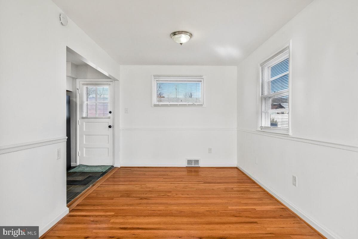 6616 Juneau Street photo 10