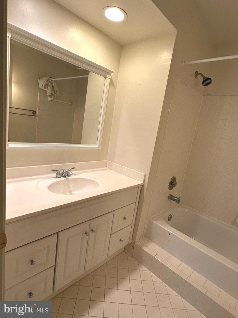 7808 Spinnaker Road #12 photo 15