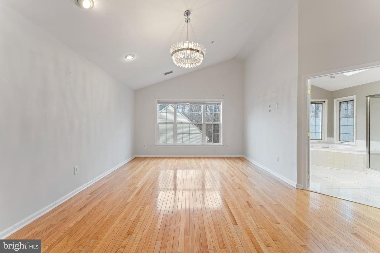 10110 Goose Pond Court photo 32