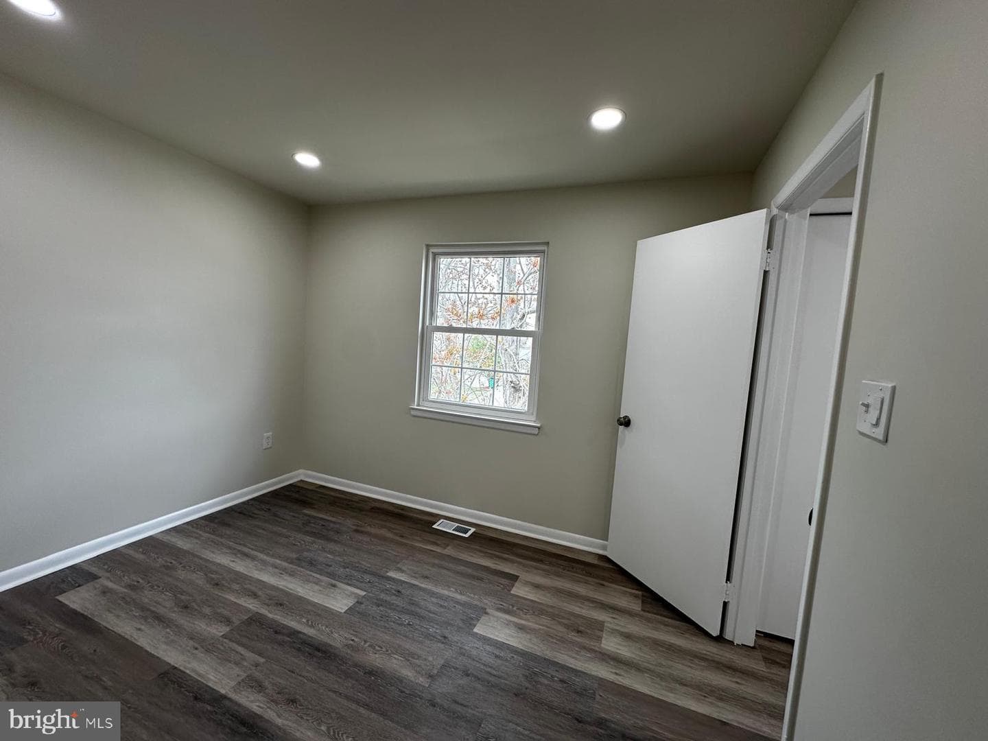 12800 Asbury Drive photo 37