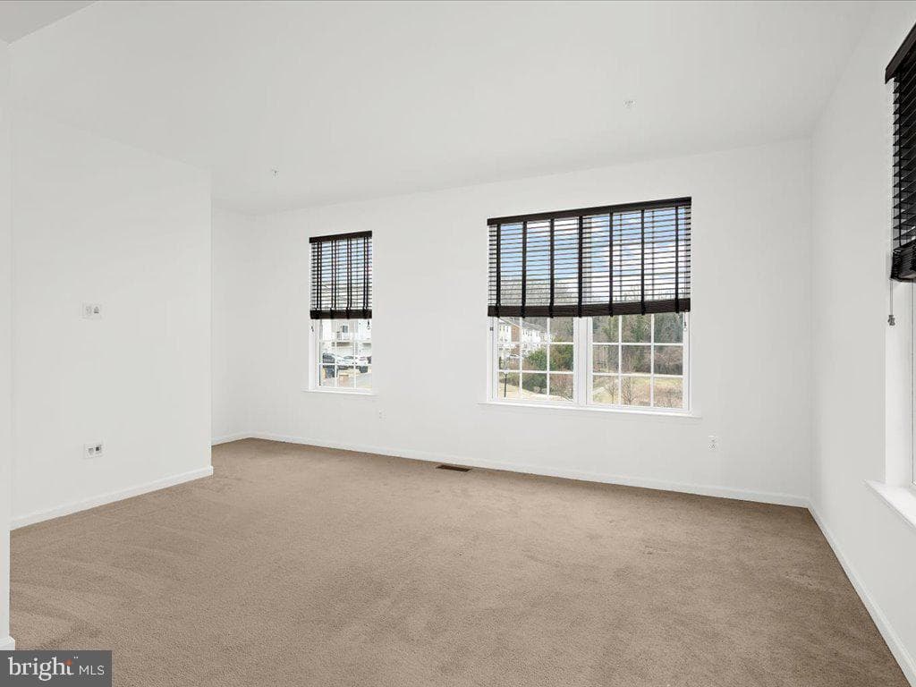 520 Victorianna Drive photo 8
