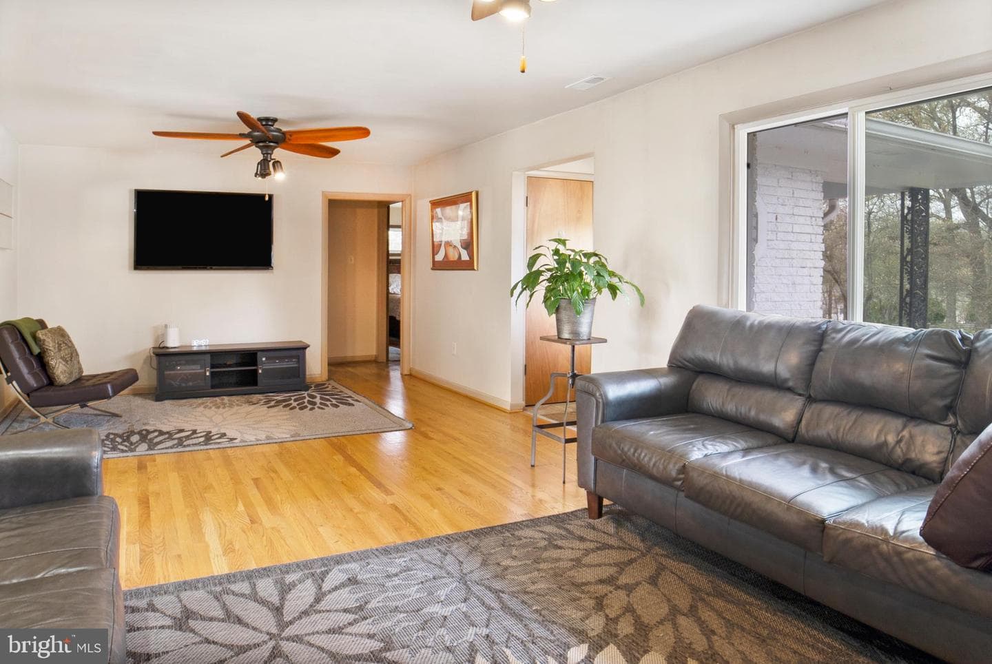 12323 Lanham Severn Road photo 5