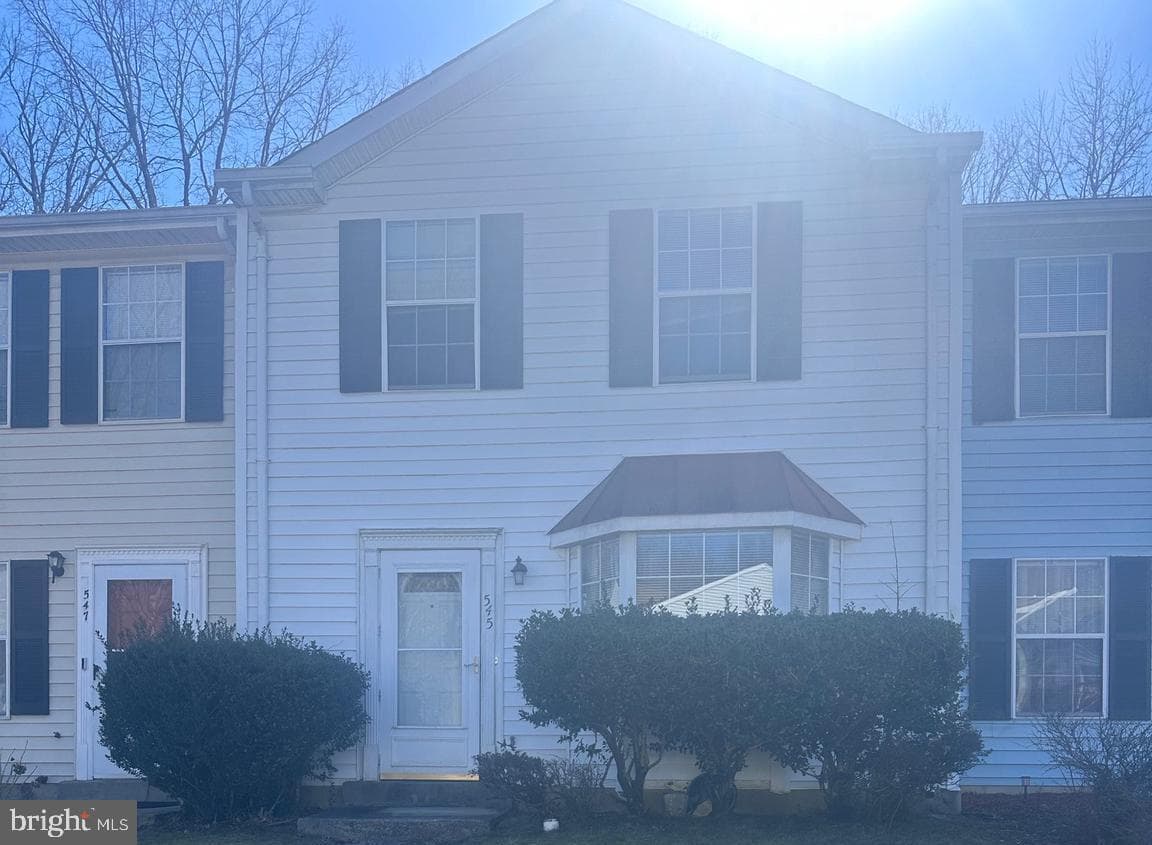 545 Mount Lubentia Court W photo 1