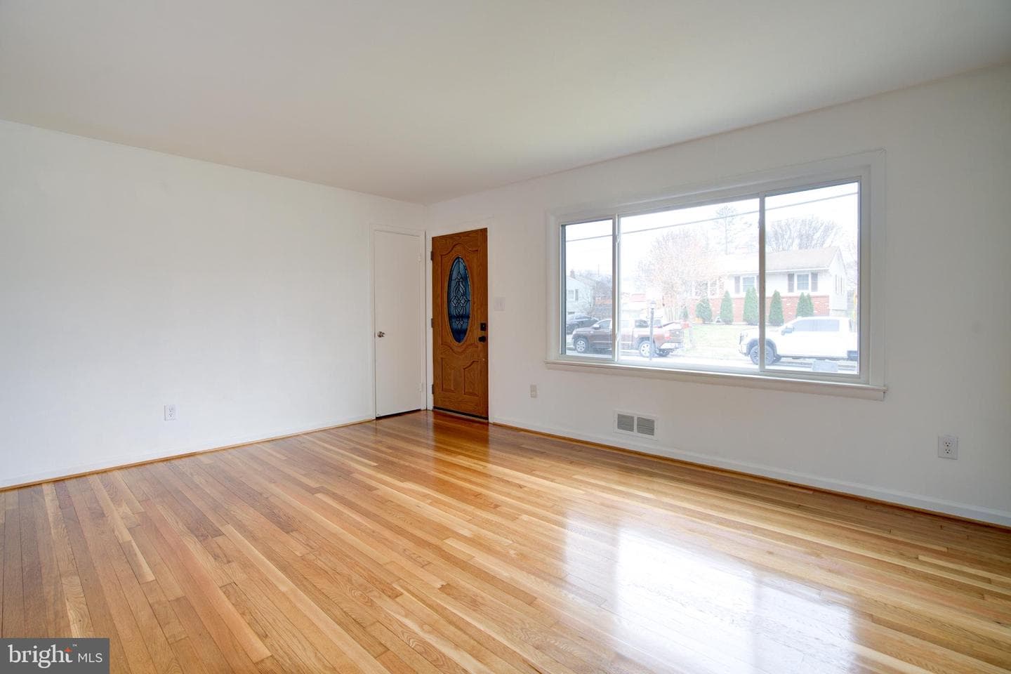 7535 Newberry Lane photo 4