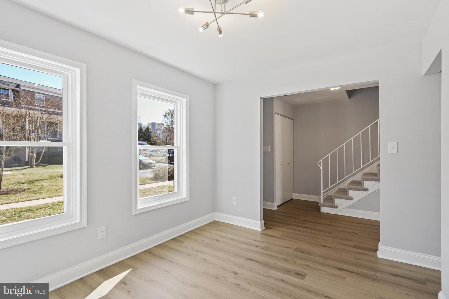 7984 Lakecrest Drive photo 15
