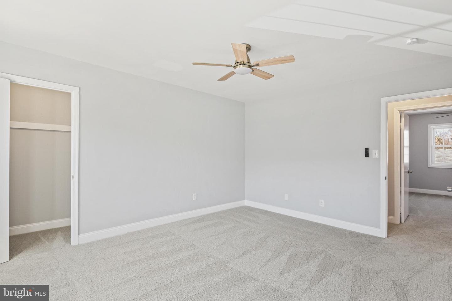 7984 Lakecrest Drive photo 26