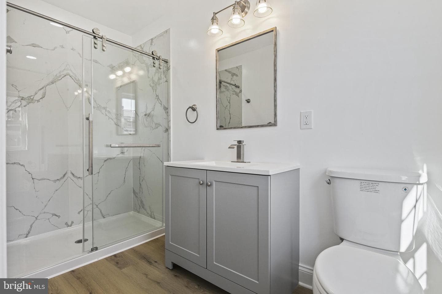 7984 Lakecrest Drive photo 27