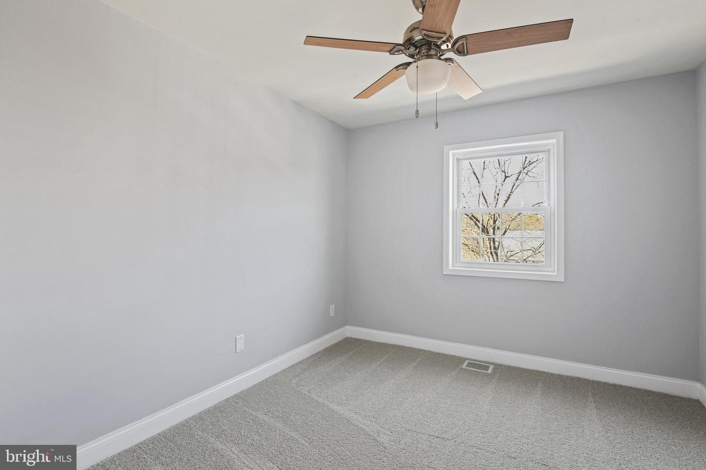 7984 Lakecrest Drive photo 30