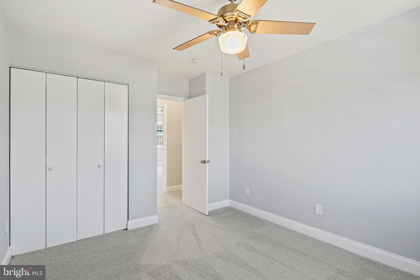 7984 Lakecrest Drive photo 33