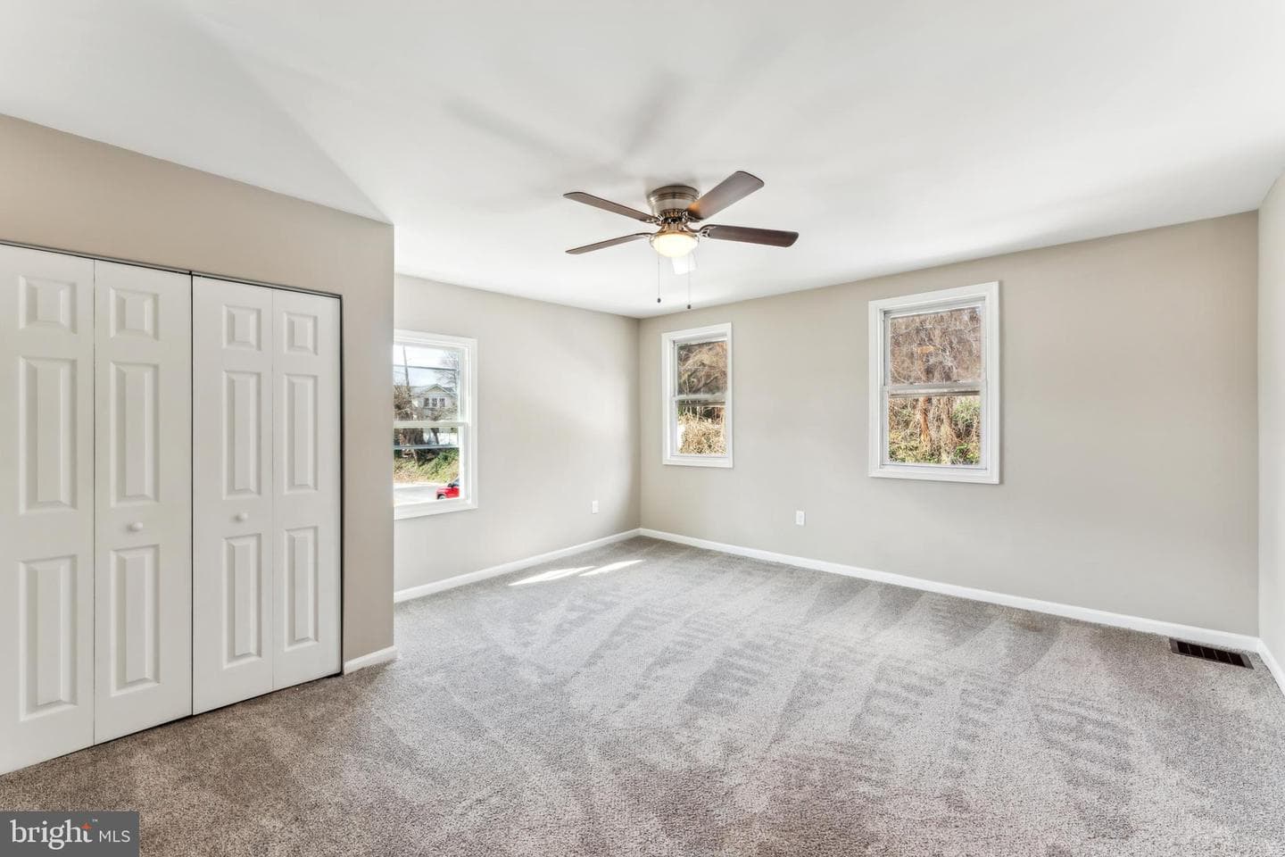 11 Akin Avenue photo 13