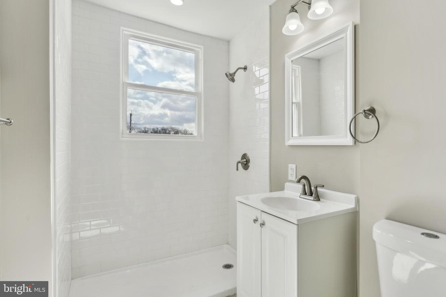 11 Akin Avenue photo 6