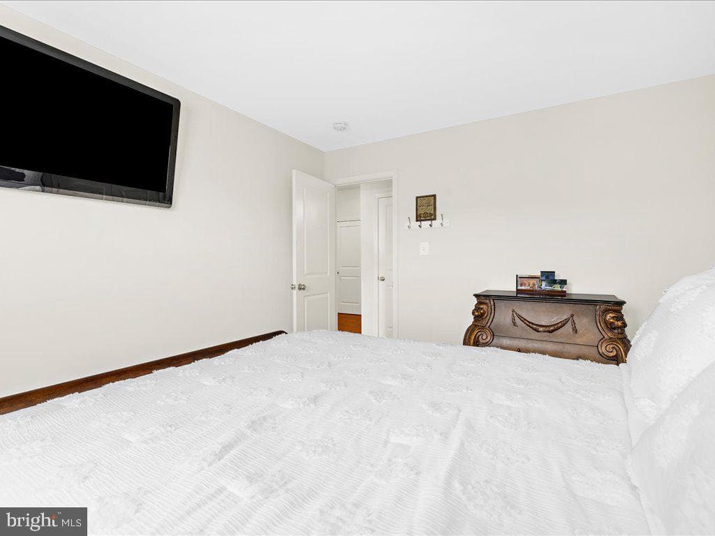 5102 Mount Oaks Sanctuary Drive photo 32