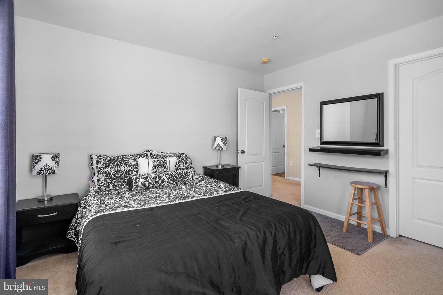 15422 Symondsbury Way photo 34