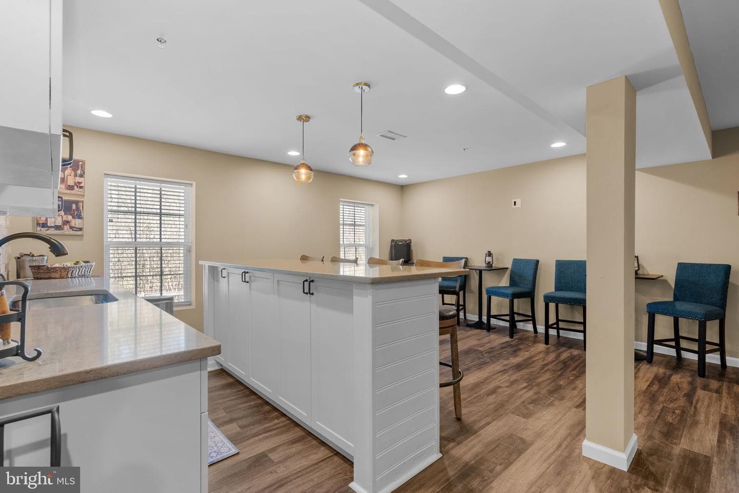 15422 Symondsbury Way photo 46