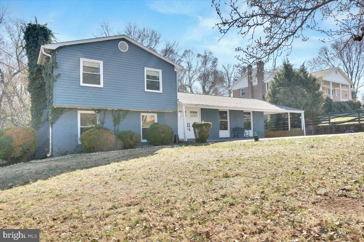10814 Hill Top Drive photo 4