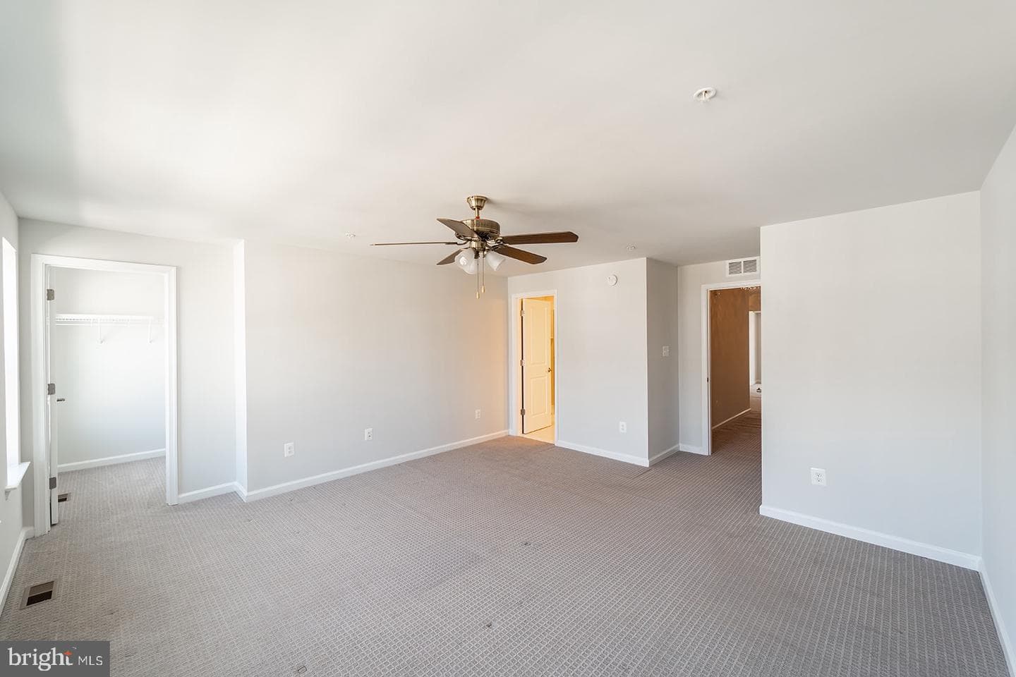 9721 Glassy Creek Way photo 30