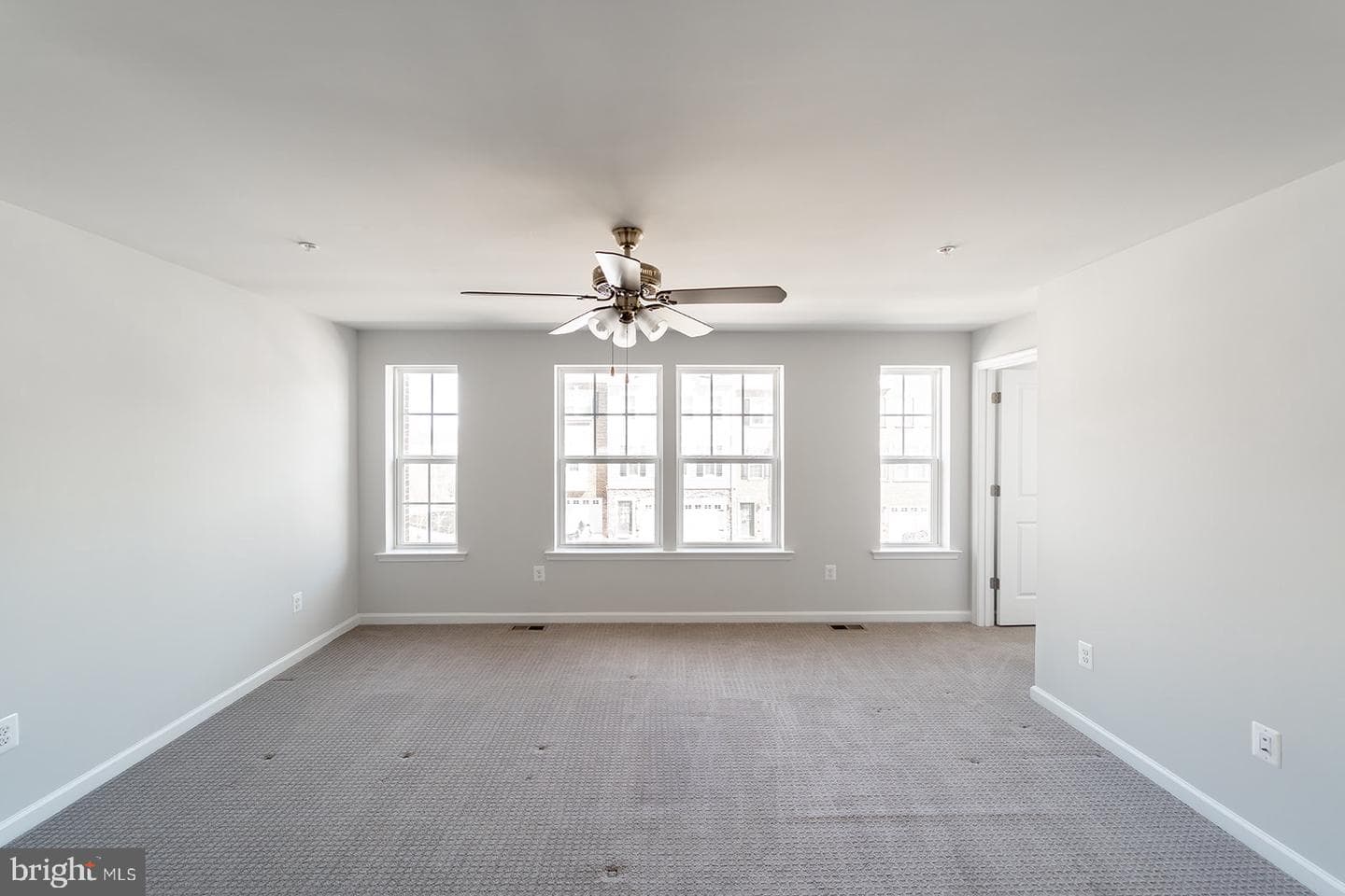 9721 Glassy Creek Way photo 37