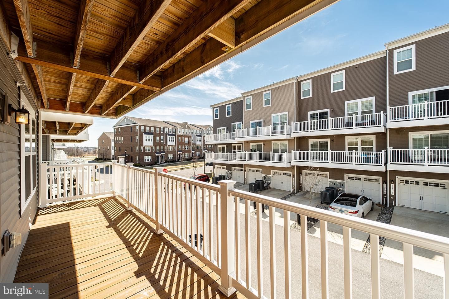 9721 Glassy Creek Way photo 46