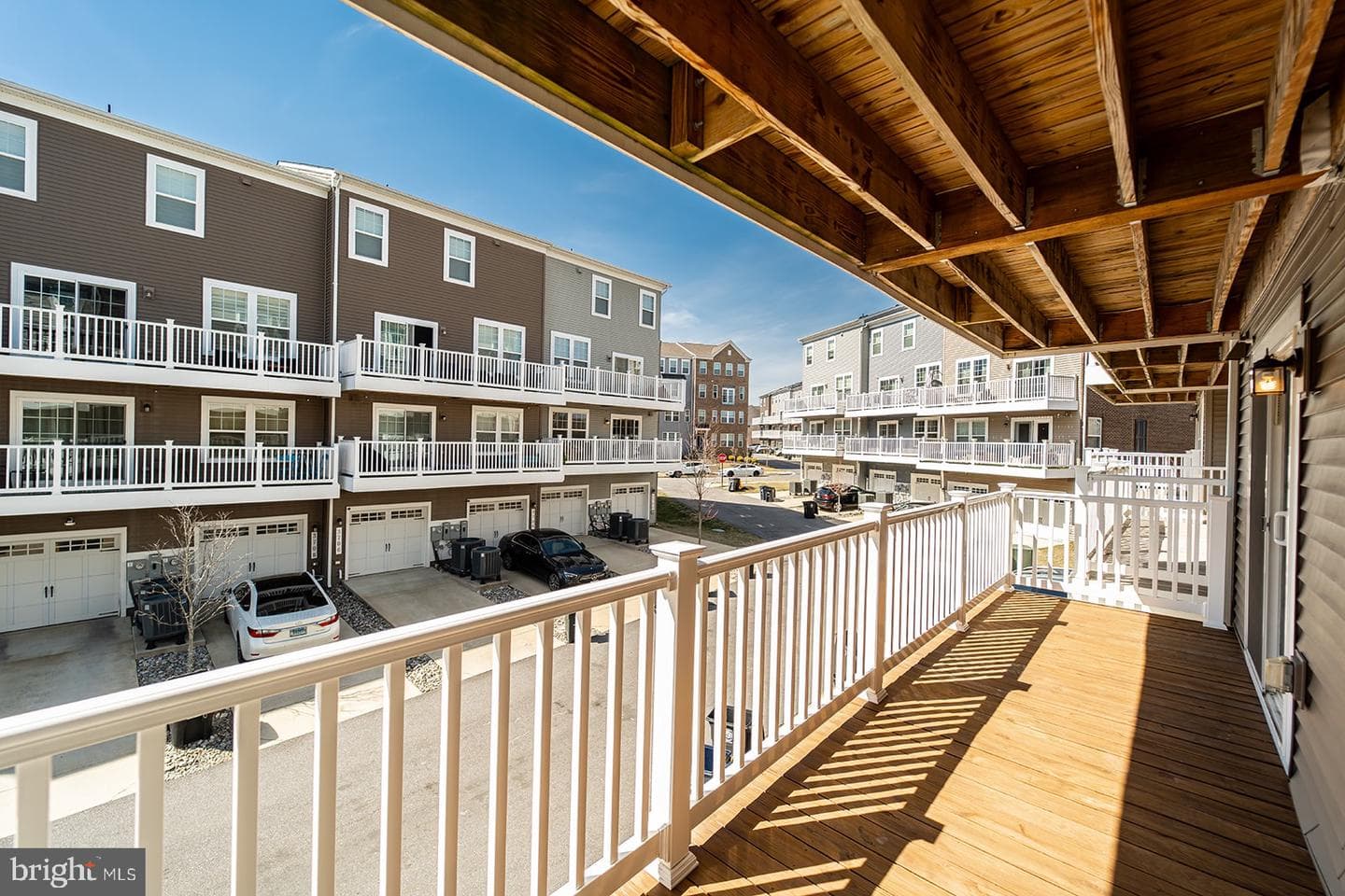 9721 Glassy Creek Way photo 47