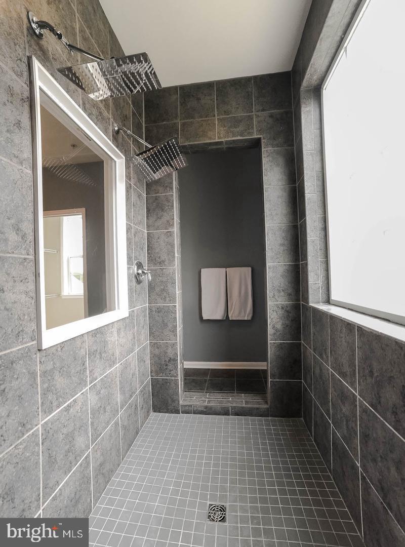 7203 Purple Ash Court photo 17