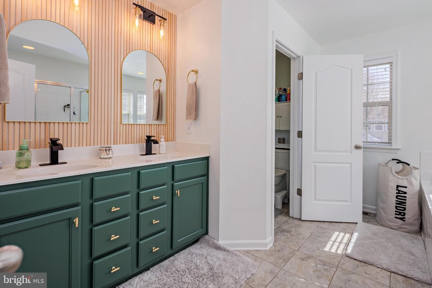 2804 George Hilleary Terrace photo 21