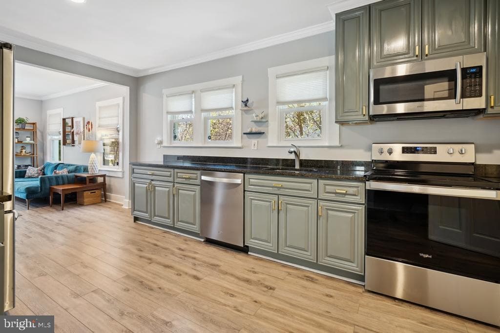 4508 Oliver Street photo 6