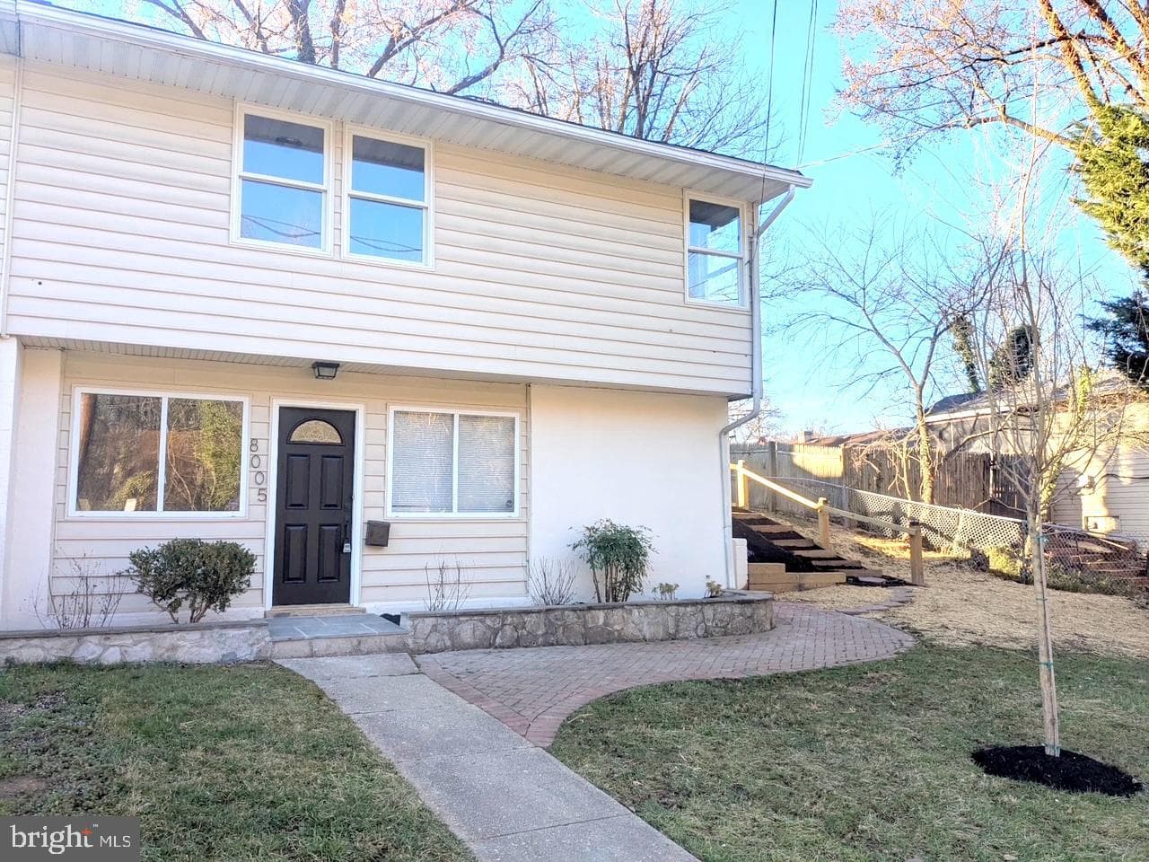 8005 Barlowe Road photo 1