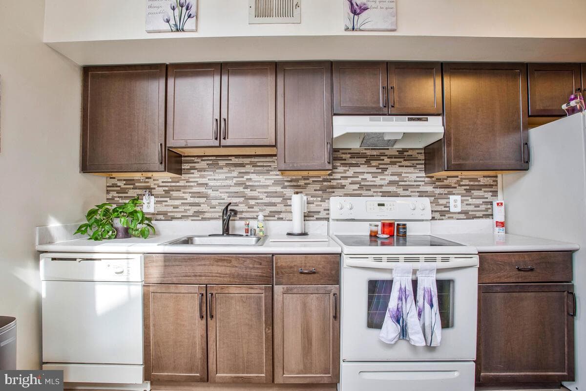 4846 King John Way #273 photo 9