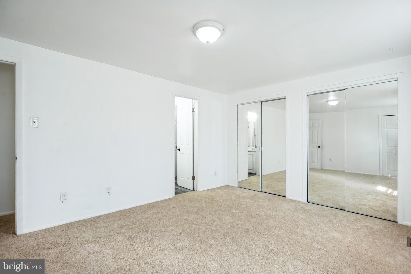 8811 Fairhaven Avenue photo 17