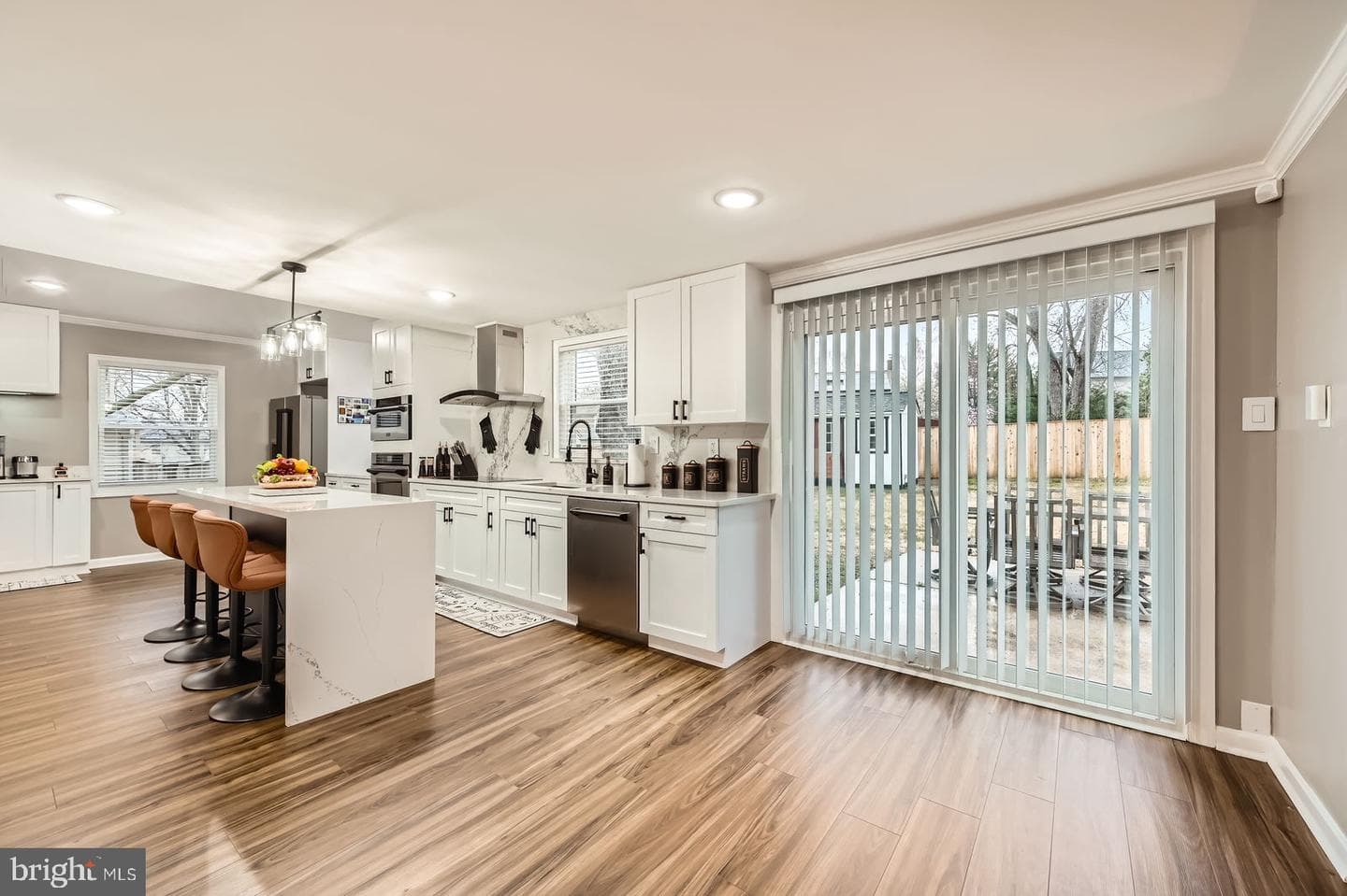 15117 Narrows Lane photo 8