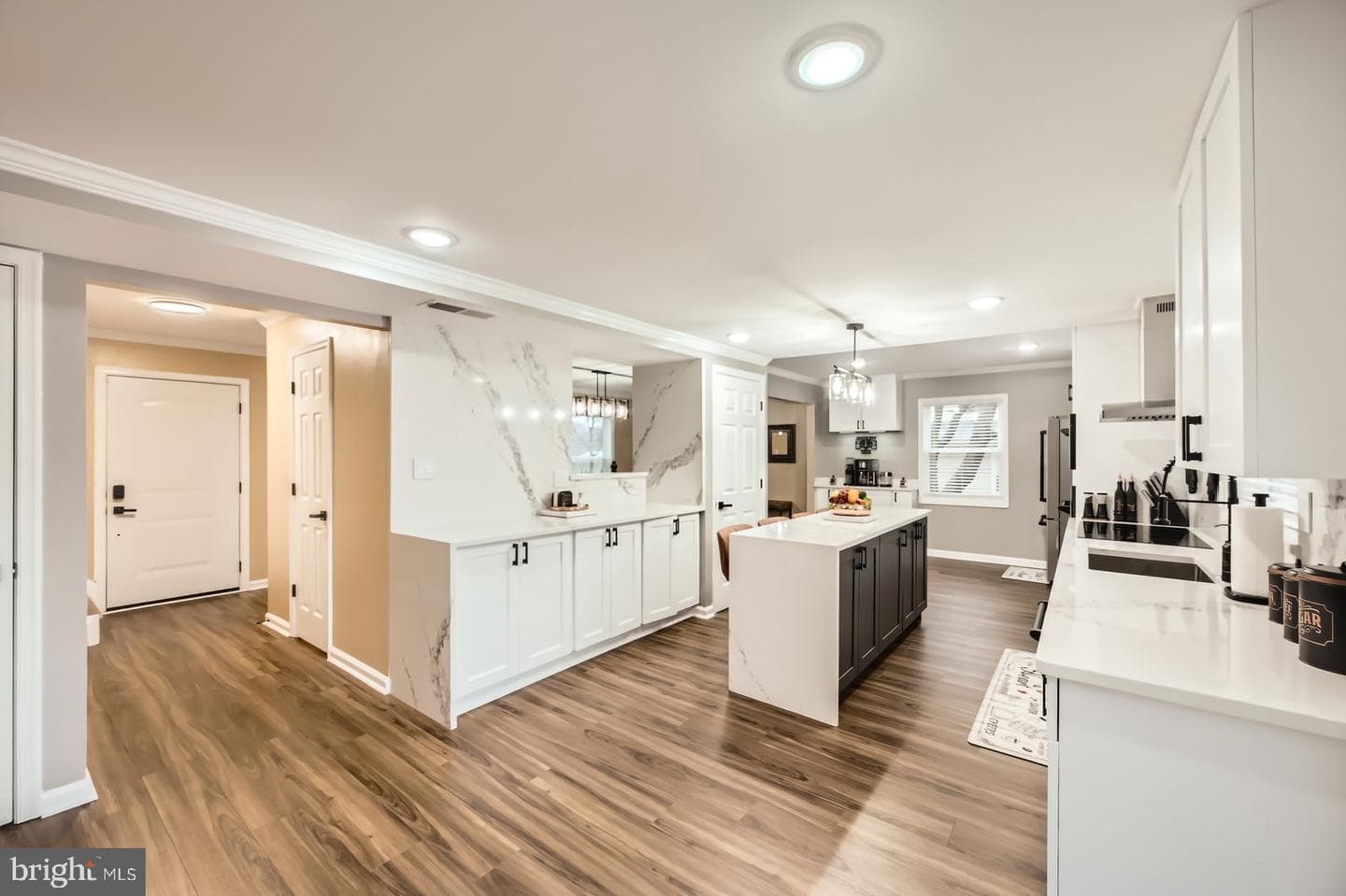15117 Narrows Lane photo 9