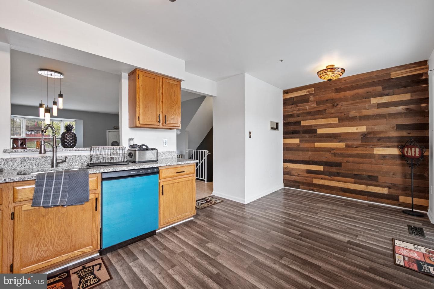 842 Alabaster Court photo 4